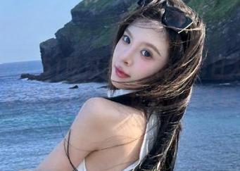 51吃瓜首页里的“每日大瓜”，直击我好奇心，让我欲罢不能。