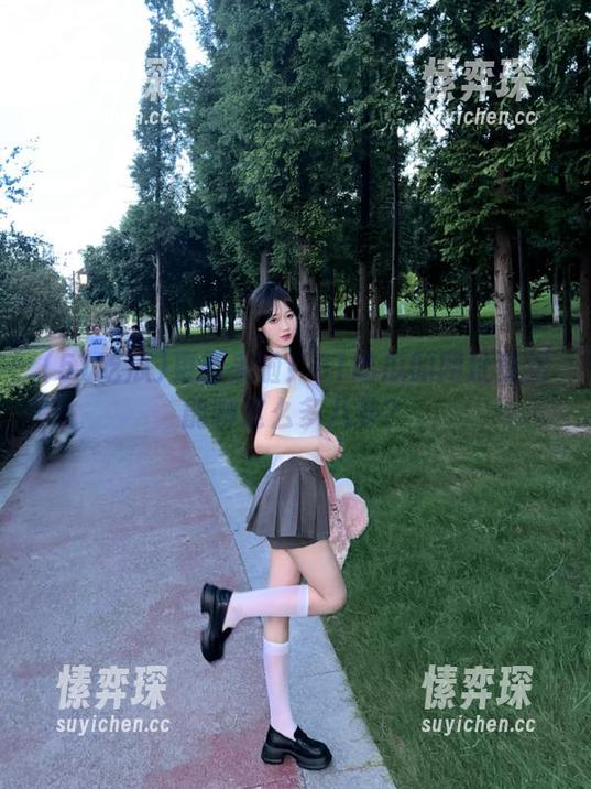 更新来啦！51吃瓜的网址竟然能聊这么多八卦？-愫弈琛