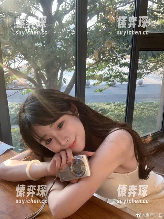 毛骨悚然的瓜们，待我在51吃瓜中观看最新起来的大瓜-愫弈琛