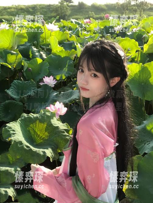 疯狂吃瓜中：发挥收藏功能，51吃瓜网热门大瓜通通在这里！-愫弈琛