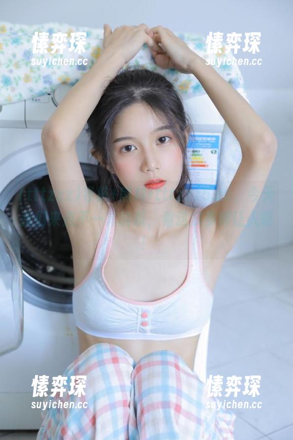 导航+黑料+tttzzz5.cc，今天我们来点不一样的瓜，看这瓜多得让人呕！-愫弈琛