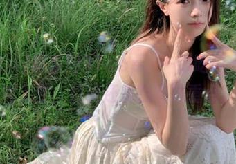 吃瓜网91app，一边吃瓜一边思考人生，结果还是找不到重点。