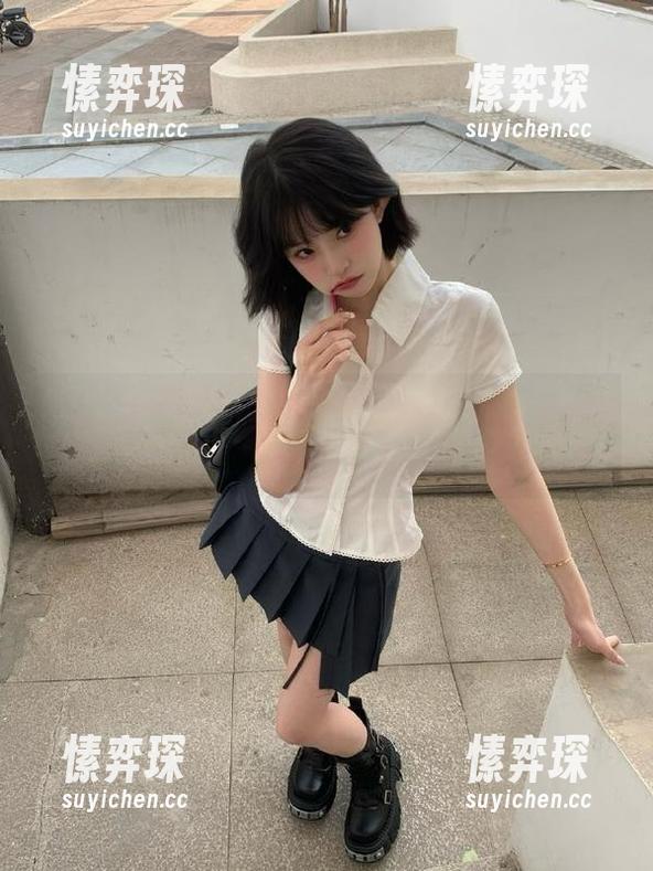 把热门卷起来，就成了吃瓜网的网页大餐！-愫弈琛