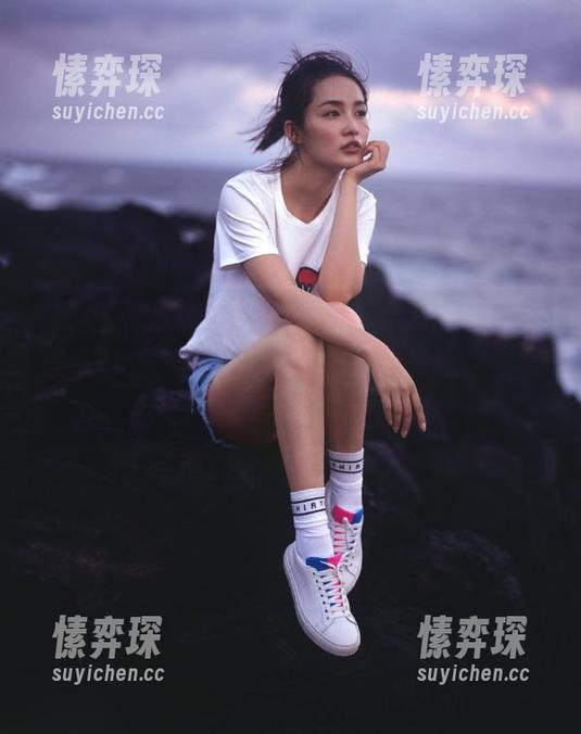 “明星黑料”苹果版：当泡面遇上明星，两者的合作竟如此震撼你未曾想象过！-愫弈琛