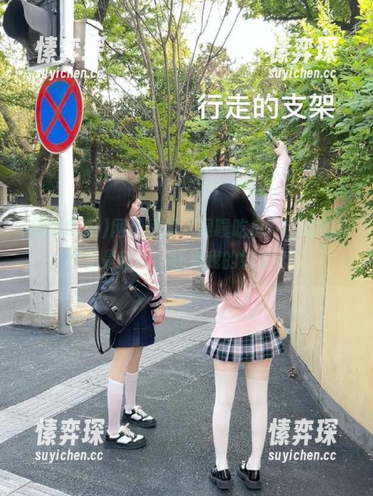 网址里的“网曝吃瓜”，喂的瓜不止是新闻，还有我的好奇心。-愫弈琛