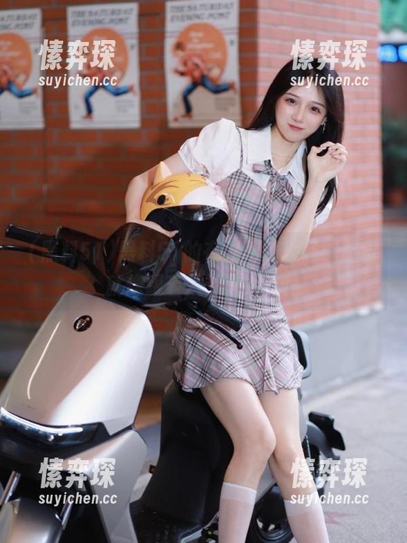 黑料51的在线吃瓜现场，感觉就像跟着八卦大戏走！-愫弈琛
