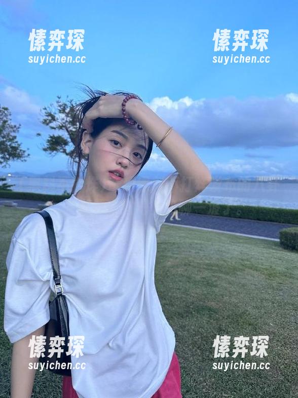 奇趣黑料不打烊发布的八卦，果然要在贴吧上热聊一波了。-愫弈琛