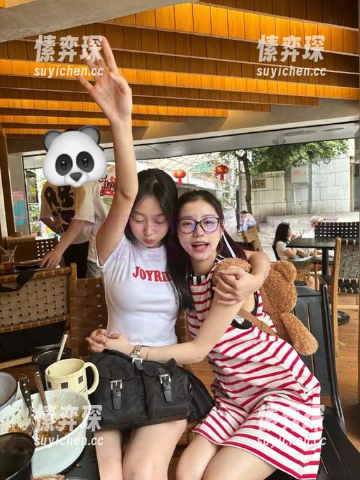 导航黑料吃瓜网页：另类故事里的五光十色-愫弈琛