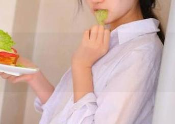 指尖滑动，zzzttt黑料正能量苹果版，糖衣炮弹暗藏心事