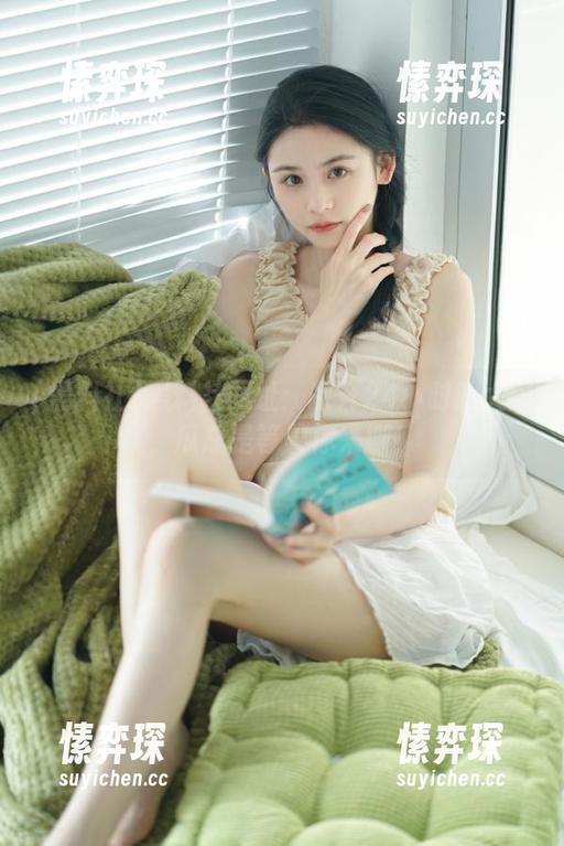 黑料社网址：敞开24小时的大门，瓜总是等着你来撕！-愫弈琛