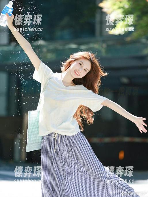 观看黑料网址，体验一把真真假假的小剧场！-愫弈琛